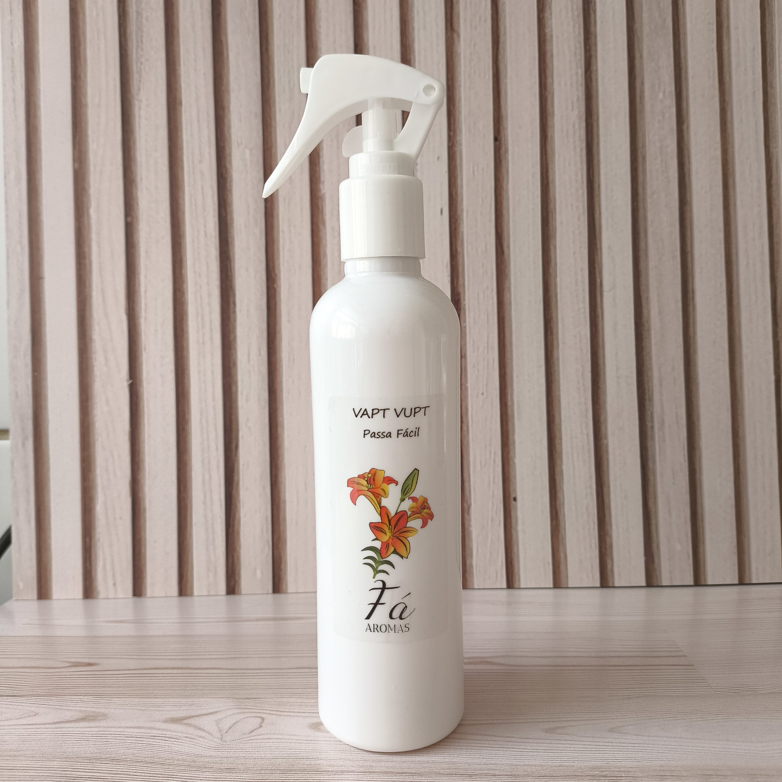 Passa Fácil - Algodão (Spray Desamassador de Roupas. 240 ml)